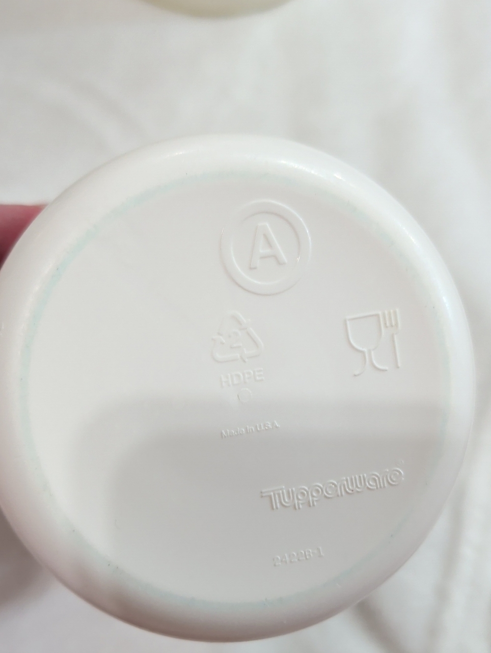 Tupperware Storage Containers Set Of 4 - Picture 4 of 6